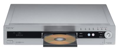 Sony представляет новые домашние кинотеатры и DVD-видеомагнитофоны.