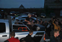 Захватывающий танец на кузове GMC Daytona