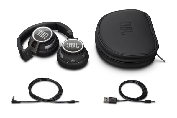 Bluetooth- JBL Synchros S400BT