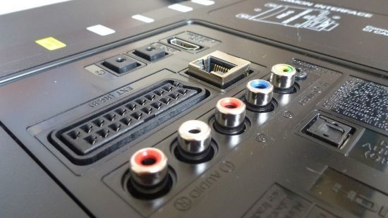 Порты и разъемы Samsung UE40F6400