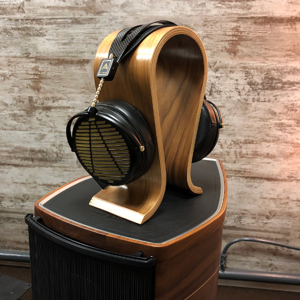    Audeze LCD-4z