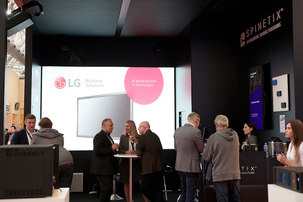   LG   Integrated Systems Russia 2018