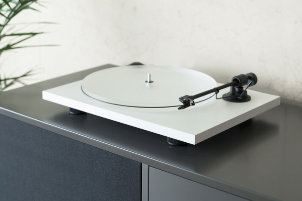   Pro-Ject Primary E