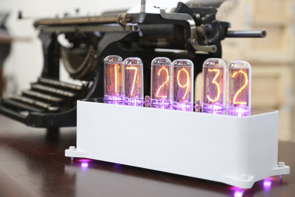 Ламповые часы на газоразрядных индикаторах от VacuumGlow