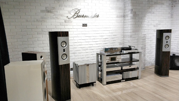 шоу-рум Burmester