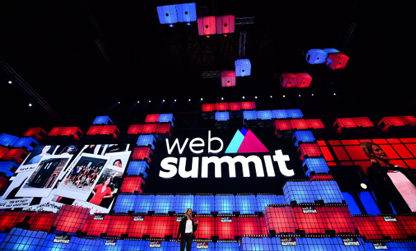 AV  Christie   Web Summit,     