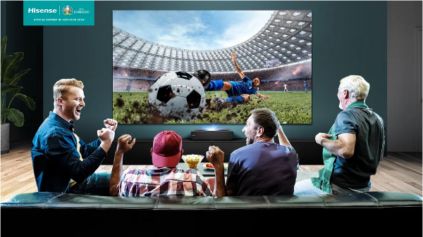 За покупку Hisense Laser TV компания дарит и разыгрывает билеты на матчи UEFA EURO 2020 