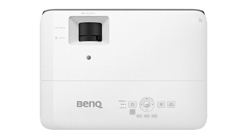 Новый игровой проектор BenQ TK700