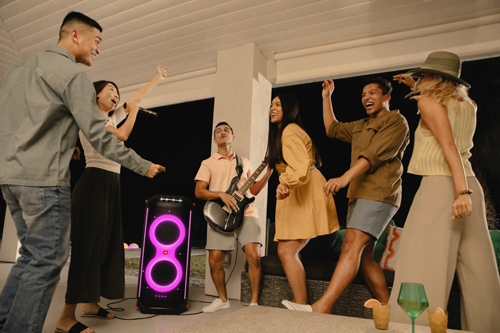 JBL PartyBox 710:   -  