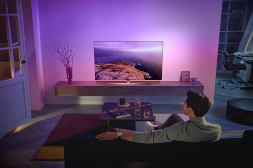     :   Philips OLED 807     