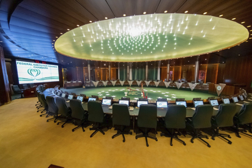 Arthur Holm — технологичное украшение конференц-стола в резиденции президента Нигерии